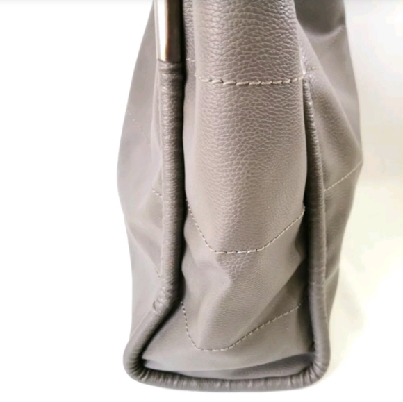 ❤Neiman Marcus Large Metallic/Gold/Gray Faux Leather Tote Bag  12" x 14"… - Picture 4 of 10